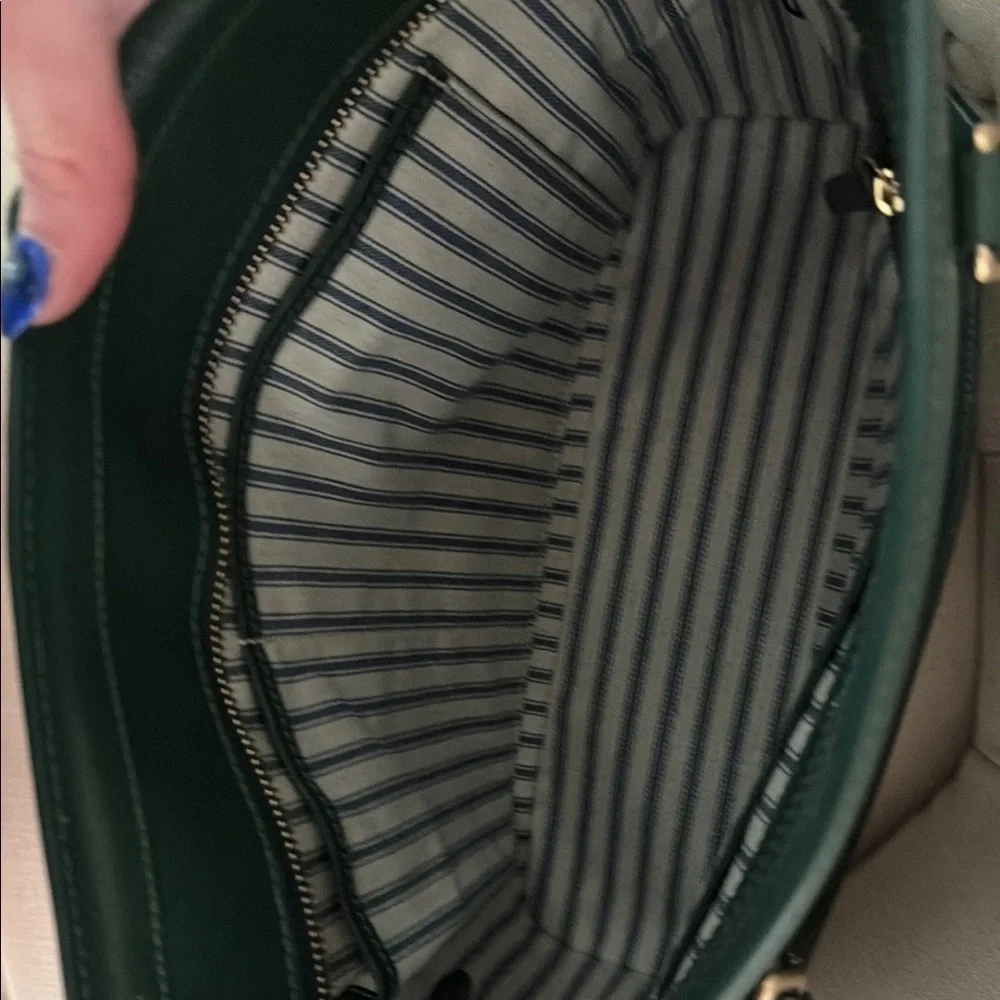 Dooney & Bourke Green Tote Bag and Wallet Set - Picture 5 of 11